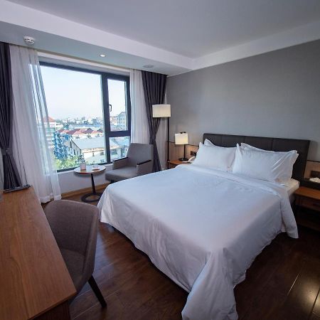יאנגון Prince Hotel מראה חיצוני תמונה