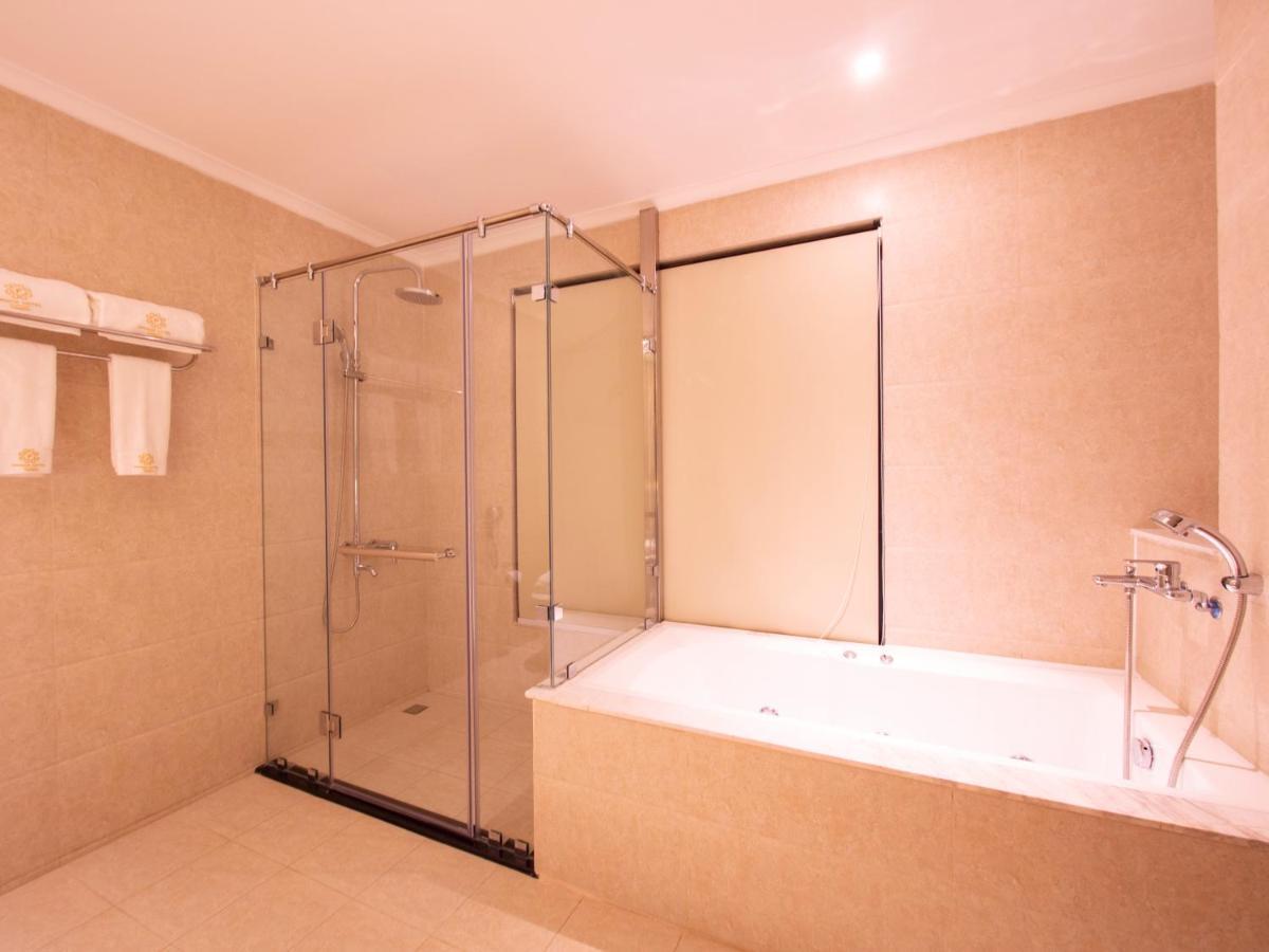 יאנגון Prince Hotel מראה חיצוני תמונה