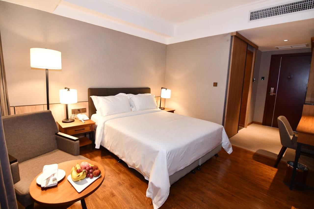 יאנגון Prince Hotel מראה חיצוני תמונה