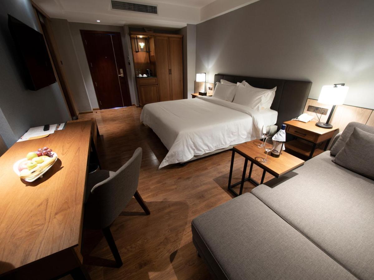 יאנגון Prince Hotel מראה חיצוני תמונה